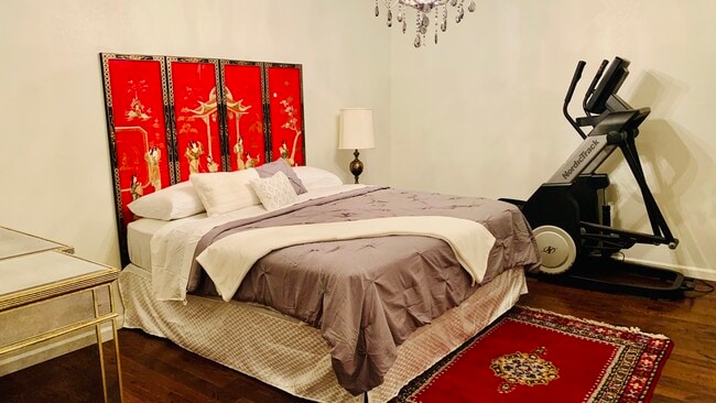 Photo - 2828 N 61st Pl