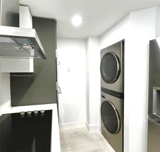 Photo - 701 Brickell Key Blvd Unit 1111