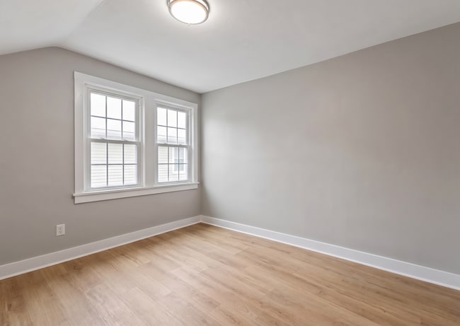 Photo - 833 Stanton Ave Unit 3rd Floor