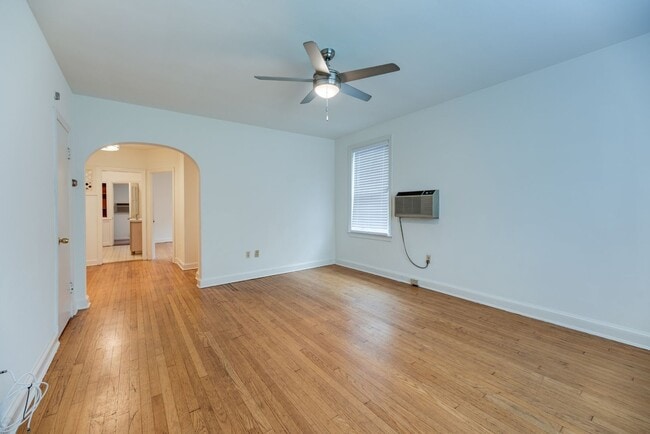 Photo - 2614 41st St NW Unit 4