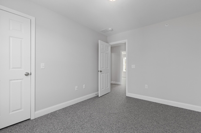 Photo - 23 Karatzas Avenue