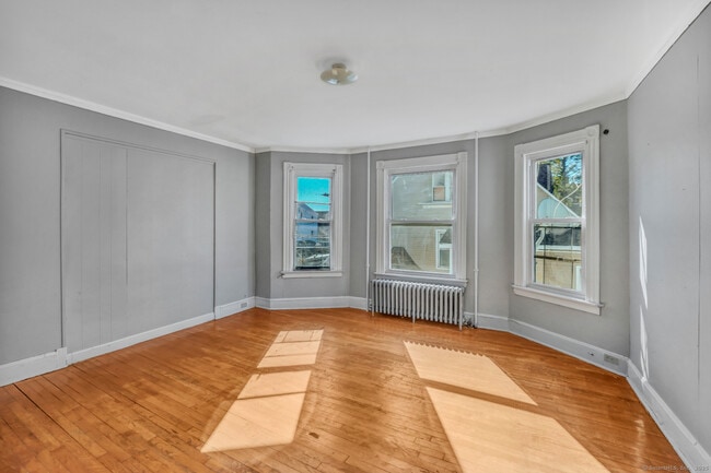 Photo - 221 Willow St Unidad 2nd Floor