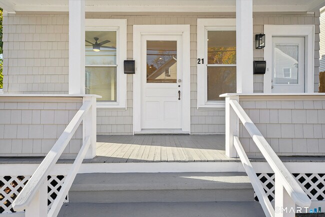 Photo - 21 Soundview Ave Unidad 1st Fl