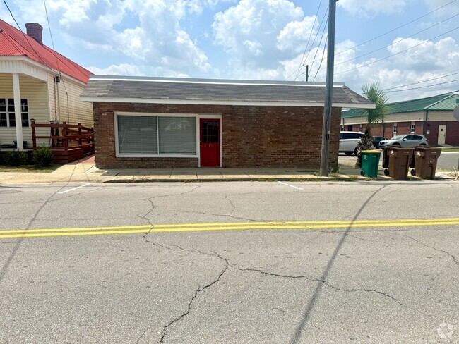 Building Photo - Office Space In Downtown Biloxi! Great Loc... Rental