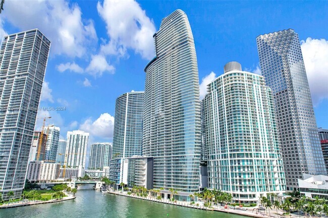 Building Photo - 300 Biscayne Blvd Way Unit 1503 Rental