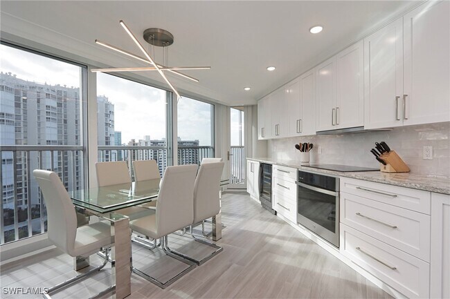 Photo - 4041 Gulf Shore Blvd N Unidad 1204