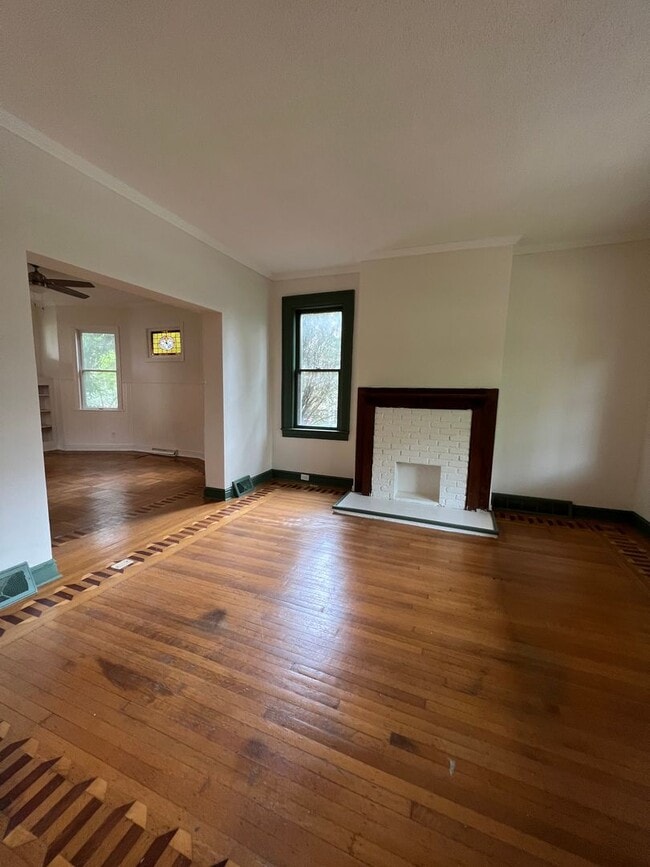 Photo - 3313 Allendale St