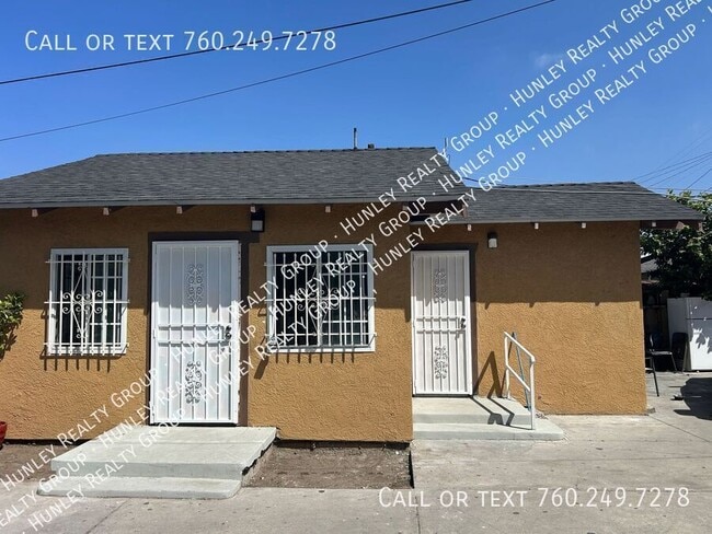 Building Photo - 1376 Gaviota Ave