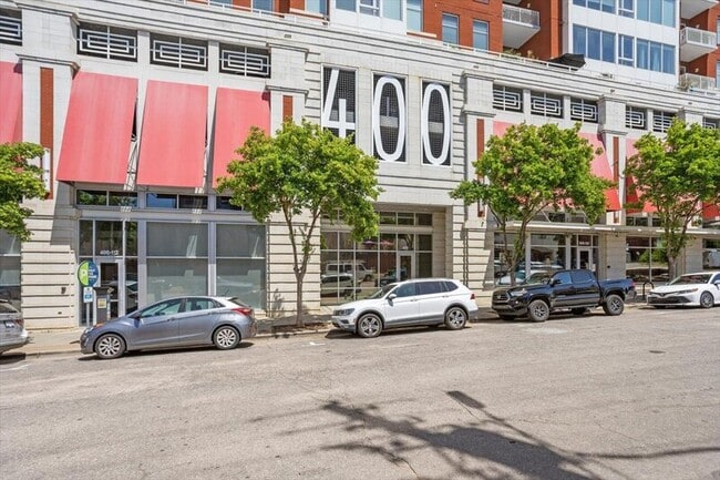 Building Photo - 400 W North St Unit 610 - 1