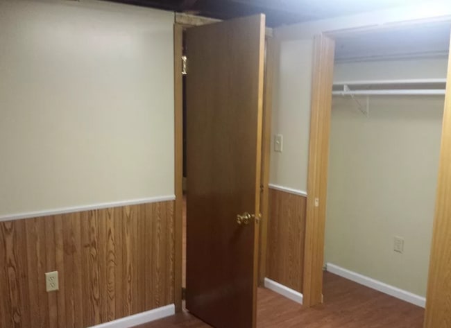 Photo - 720 12th St N