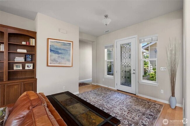 Building Photo - 508 Ranger Dr SE Unit 2 Rental