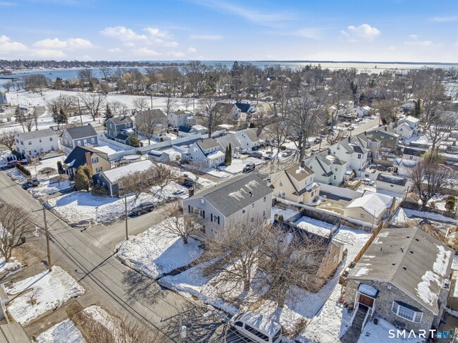 Building Photo - 24 Congress St