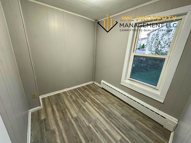 Photo - 58 Edgemond St Unit 1E