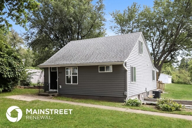 Photo - 1411 Randall Rd