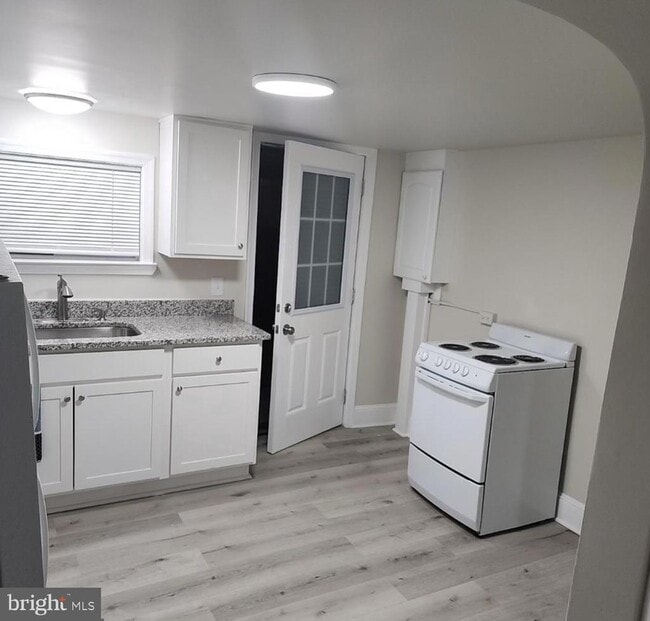 Photo - 480 W South St Unit 1