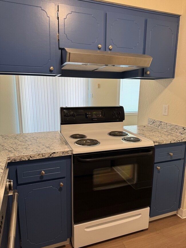 Photo - 141 47th Ave SE Unit 141 47th Ave Se