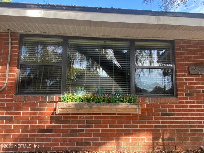 Photo - 104 St Elmo Rd