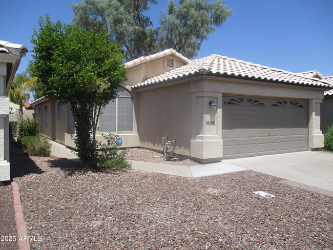 Building Photo - 4628 W Del Rio St Rental