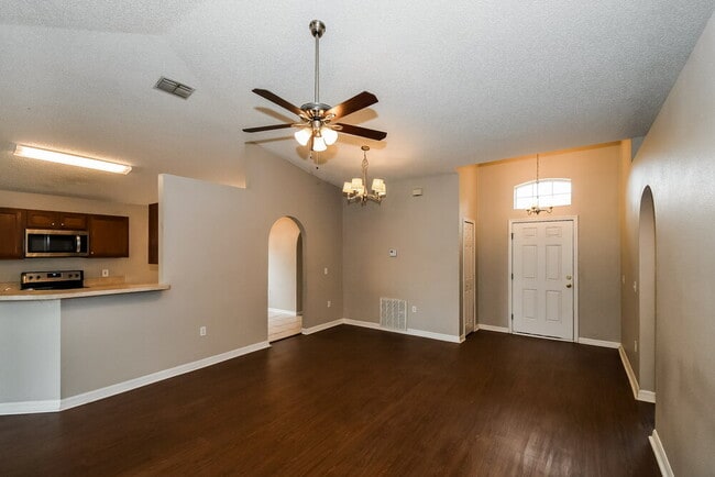 Photo - 11128 Lord Taylor Dr