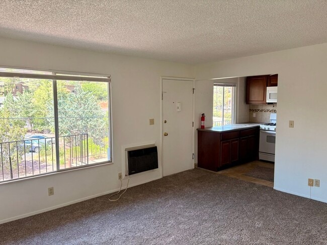 Photo - APARTMENT: APPLE TREE SQUARE APARTMENTS-UPTOWN SEDONA