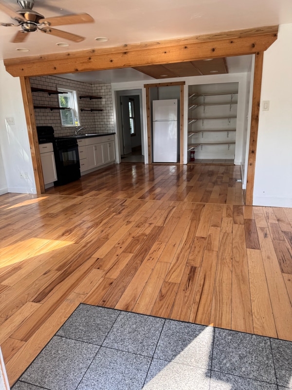 Building Photo - 2803 Wabash St Rental