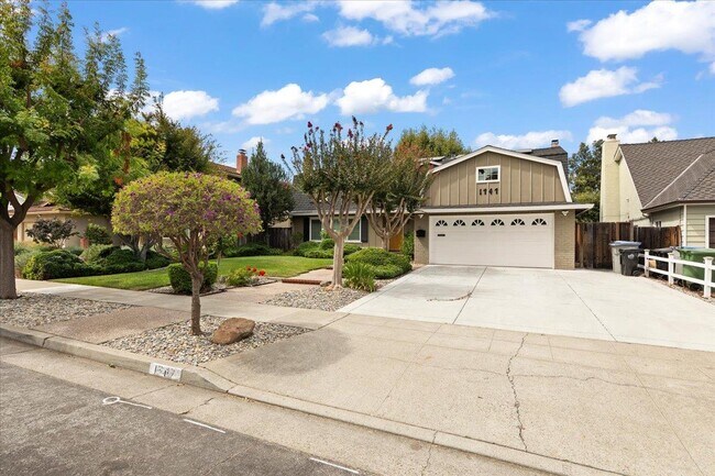 1747 Harte Dr