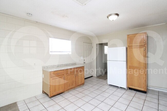 Photo - 16 1/2 South 81st Street