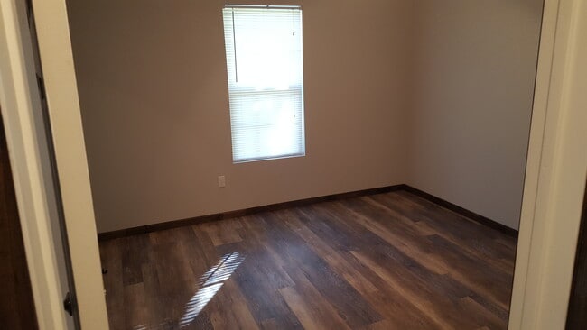 Building Photo - 1145 N 3rd St