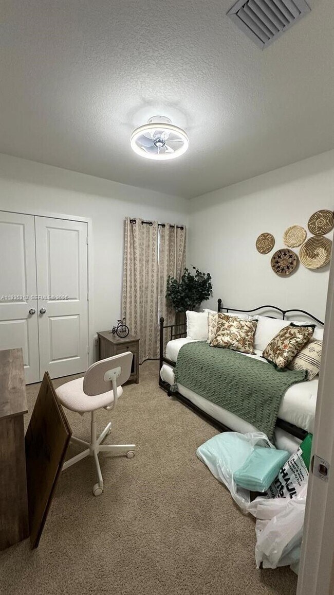 Photo - 429 NE 1st Ave