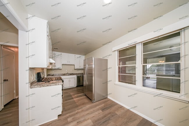 Photo - 2401 N Key Blvd