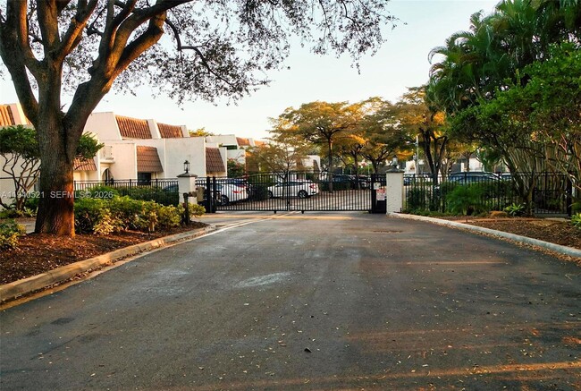 Photo - 8898 SW 62nd Terrace