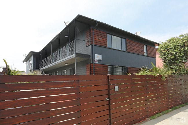 Photo - 10227 S 10th Ave