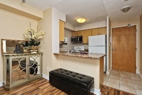 Photo - 4968-4968 Yonge St