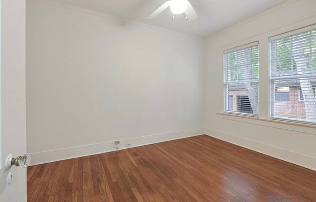 Bedroom - 466 Burlington Rd NE Unit B