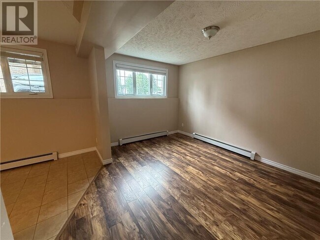 Photo - 189 First Avenue Unit# 7B Unité # 7B