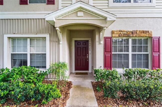 Building Photo - 15929 Fishhawk Creek Ln