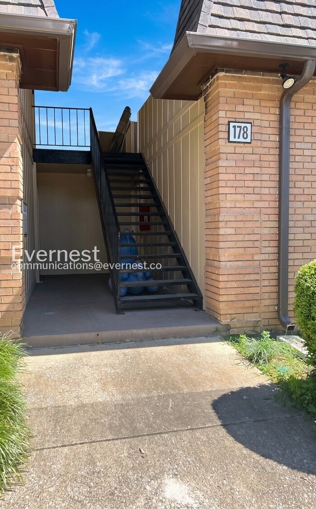 Photo - Modern Condo with Pool Access and Patio | Available Now! Unidad Apartment B