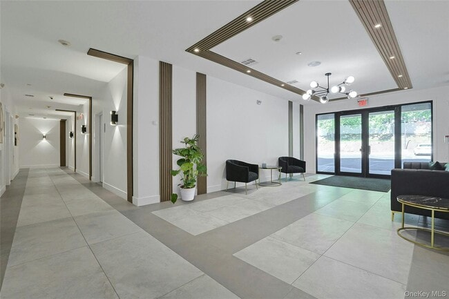 Photo - 962 US-9W Unit 208