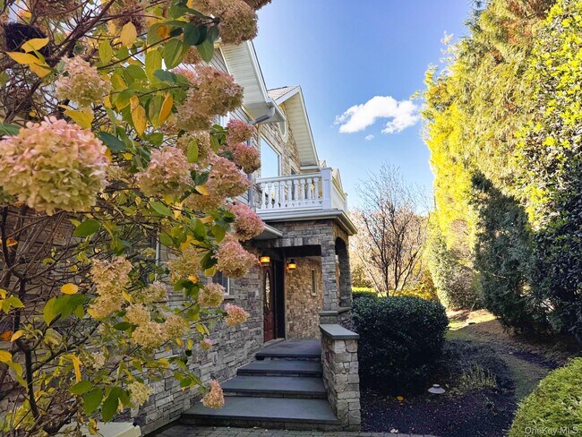 Photo - 510 Shore Dr