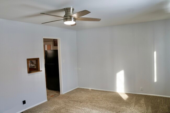 Photo - 1136 Florence Ave