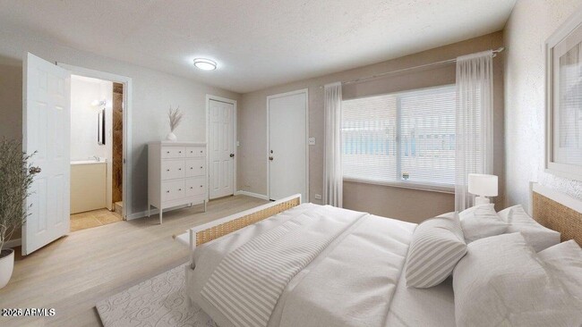 Photo - 2214 N 24th Pl