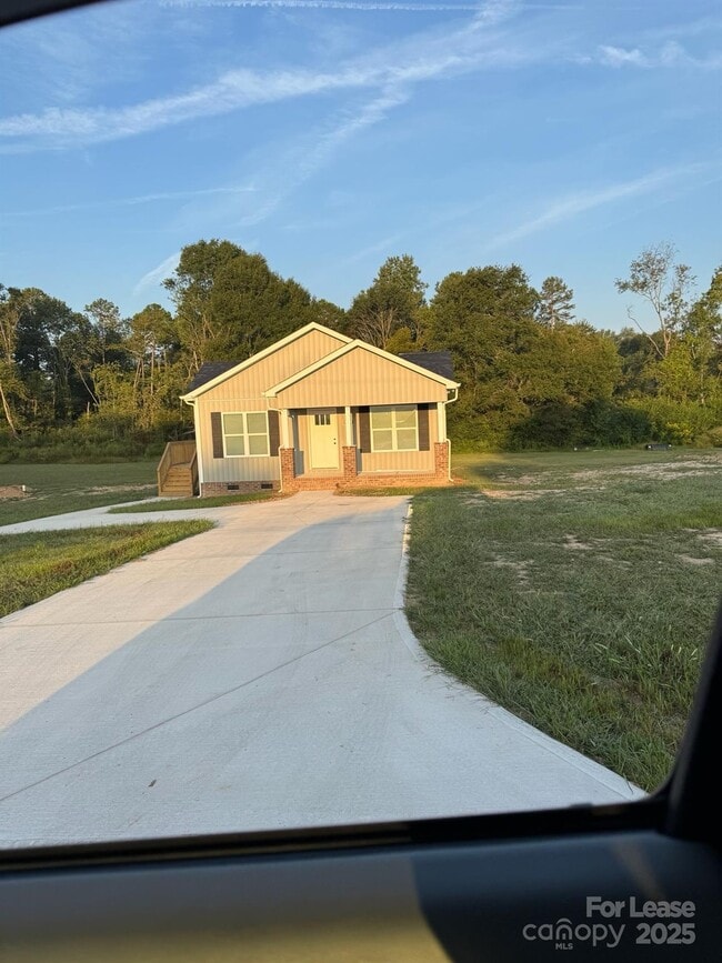 Photo - 113 Keeter St