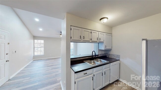 Photo - 9617 Vinca Cir Unit G