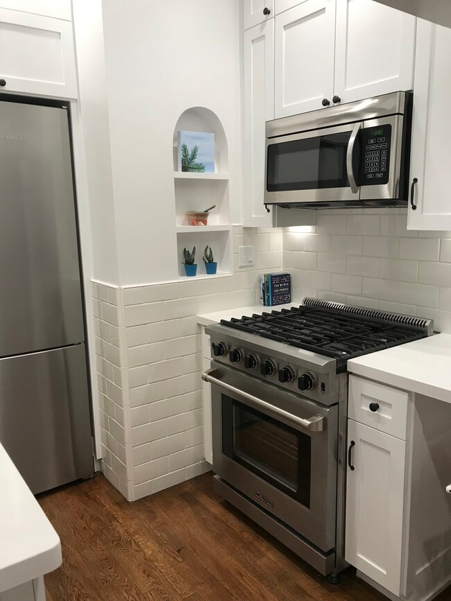 Photo - 915 Manhattan Ave Unit D