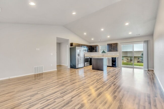 Photo - Modern Elegance Beckons at Summerland Park...