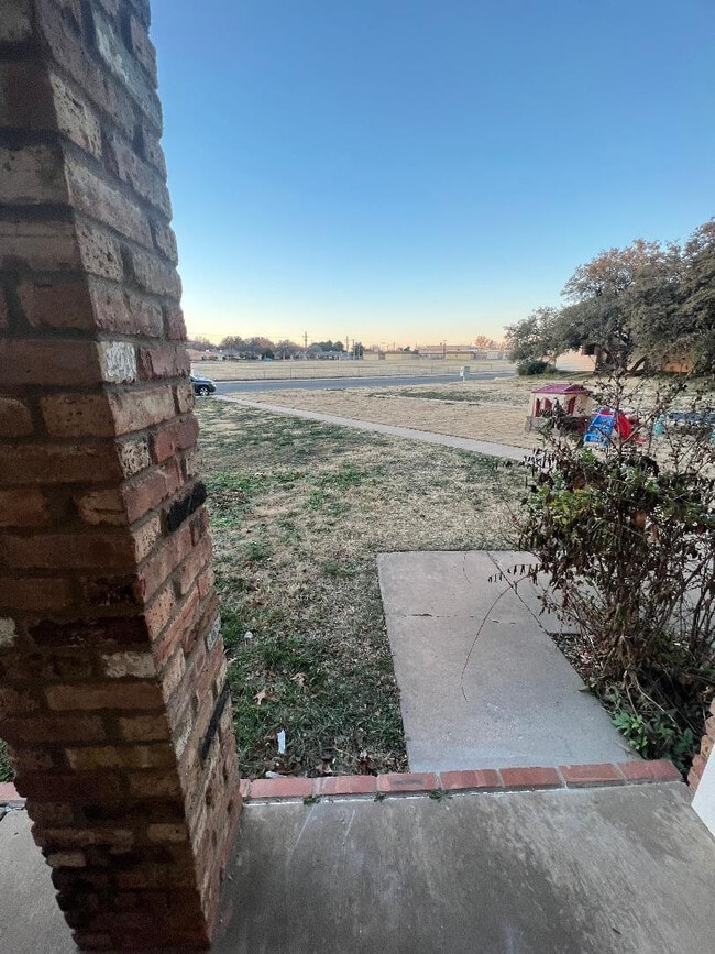 Photo - 8639 Knoxville Dr
