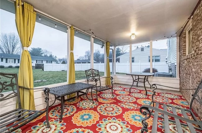 Photo - 369 Whittier Ave NW