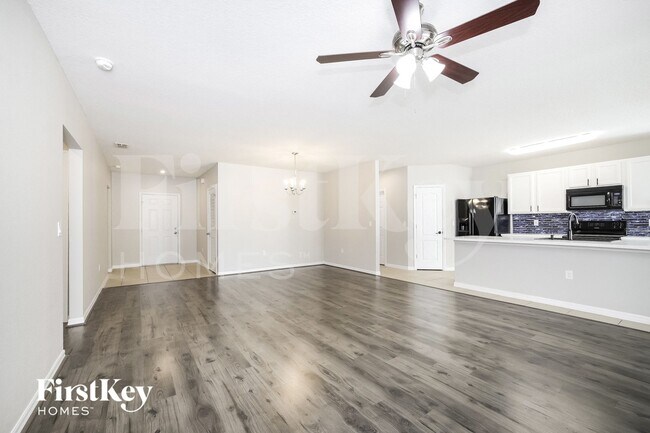 Photo - 2283 Sequoia Way