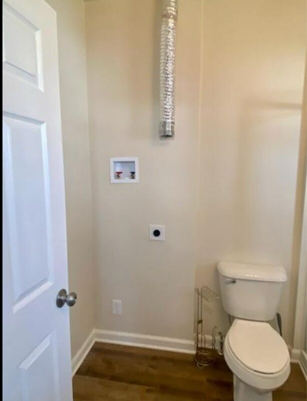 Photo - 243 Noble St Unit #1