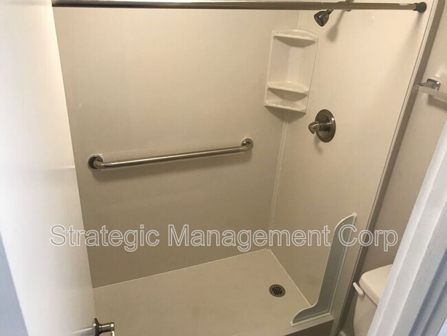 Photo - 1301 Lusitana St Unidad 801